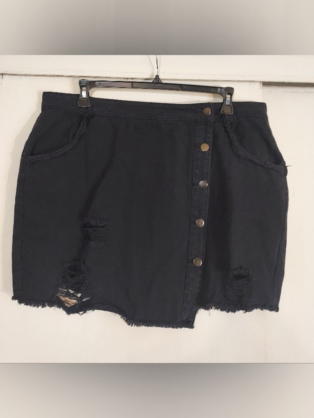 Forever 21 Black Distressed Button-Front Denim Mini Skirt 3x